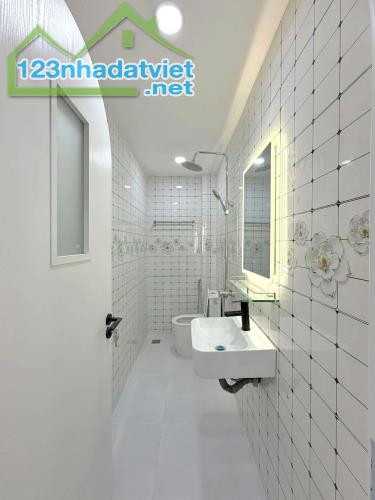 NHÀ MỚI 5 TẦNG LÝ THƯỜNG KIỆT NGAY CHỢ GÒ VẤP - Ô TÔ TỚI NHÀ - 9.3 TỶ - 4