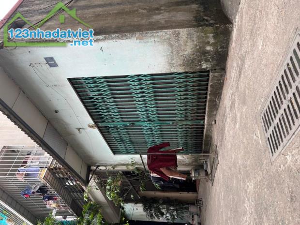 -BÁN ĐẤT-SIÊU PHẨM ĐẤT VÀNG KĐT VIỆT HƯNG – LÔ GÓC – Ô TÔ ĐỖ TRONG ĐẤT  - Diện tích 60m, m - 2