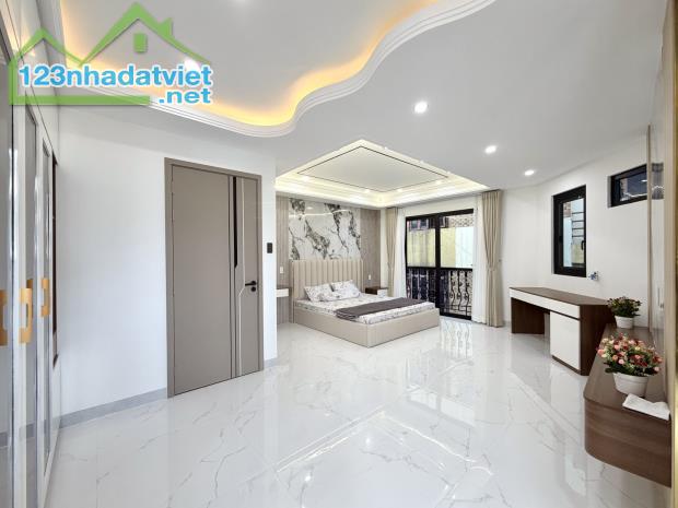 BIỆT THỰ SMARTHOME GẦN ĐẠI HỌC CÔNG NGHIỆP 4 – 63M2 – 5 TẦNG – CHỈ 9 TỶ 8 - 2