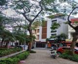 Bán biệt thự LK 5 tầng khu đô thị Việt Hưng Long Biên , view vườn hoa