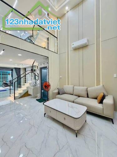 NHÀ 5 TẦNG MỚI TIN Ở NGAY CHỈ NHINH 8 TỶ - ĐƯỜNG Ô TÔ CÓ VỈA HÈ - 3