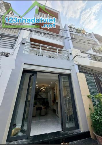 GÒ VẤP – DƯƠNG QUẢNG HÀM– NHỈNH 5 TỶ - 4 PHÒNG NGỦ - DT: 32M2 – ĐẠI HỌC VĂN LANG CÁCH 1KM