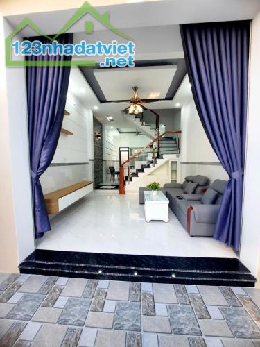 Bán nhà mới xây đường số 6 linh xuân thủ đức .LH 0909428959. - 2