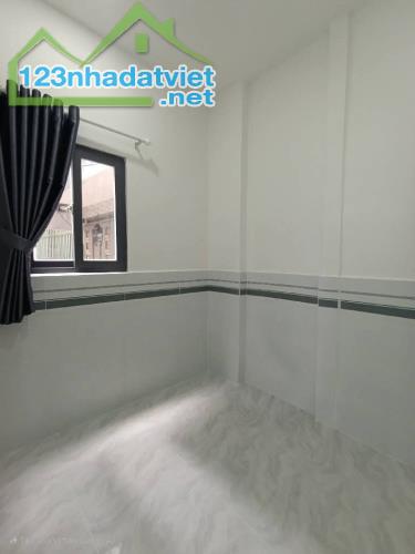 Bán nhà mới Hưng Phú P.8 Quận 8. Cách mặt t.i.ề.n đường khoảng 50m. - 4