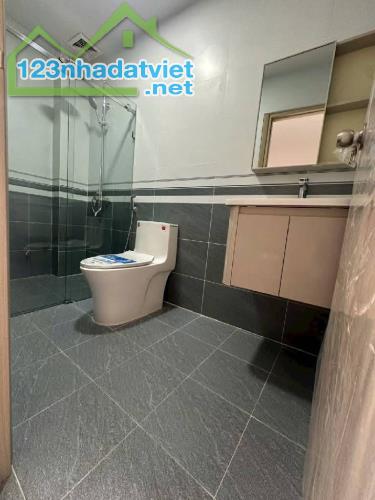 Bán nhà mới Hưng Phú P.8 Quận 8. Cách mặt t.i.ề.n đường khoảng 50m. - 5