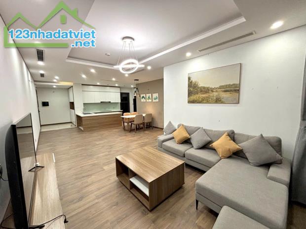 ĐẤT VÀNG PHÚ THƯỢNG - MẶT NGÕ THÔNG - Ô TÔ ĐỖ CỬA - CHỈ 6.3 TỶ!