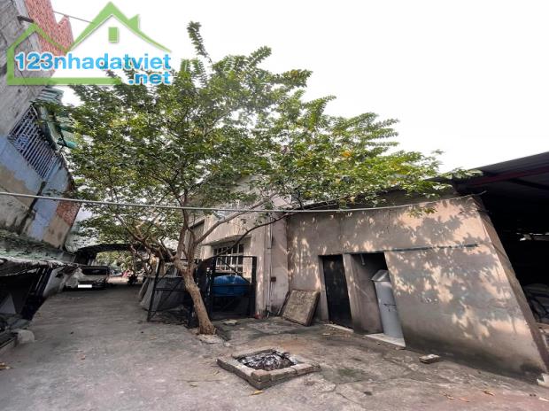 Bán nhà MT KD ngay sát  Hương lộ 2, Bình Trị Đông, Bình Tân, 1886m2, 3 tầng.ngang 16m - 2
