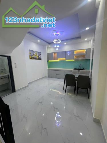 Bán nhà mới Dương Bá Trạc P.1 Quận 8. Cách mặt t.i.ề.n đường khoảng 100m. - 4