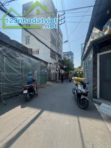Bán nhà 566/ Nguyễn Thái Sơn, P.5, Gò Vấp: 8 x 30, giá 25 tỷ. - 1