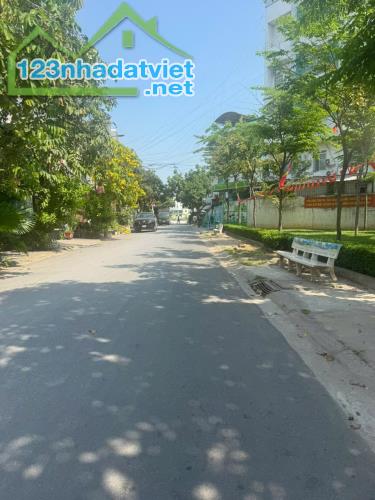 Bán nhà Đường số 28, P.6, Gò Vấp: 307m2, giá 39 tỷ. - 1