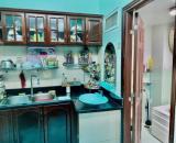 Gấp bán nhà gần MT Cách Mạng Tháng Tám, Quận 3, 4 tầng, dt 80m2.