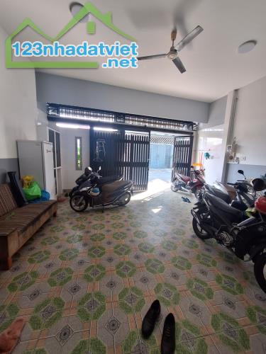 MT Đường 494, Tăng Nhơn Phú A – 103m² (6.4×18m) x 2 tầng, 5PN - 5