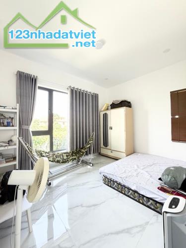 BIỆT THỰ SÂN VƯỜN 3 TẦNG ĐOÀN NGUYỄN TUẤN KẾ CHỢ BÌNH CHÁNH 400M2 NGANG 10M NHIK 8 TỶ - 1