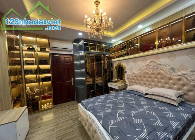 Bán nhà quận 8. Hẻm 3,5m cách mặt t.i.ề.n đường vài bước chân. - 2