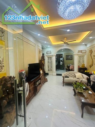 5 TẦNG X 90M2 VIP NHẤT THỦ ĐỨC CHỈ 9 TỶ - ĐỐI DIỆN METRO - 1