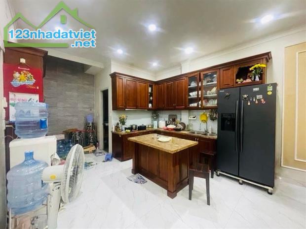 5 TẦNG X 90M2 VIP NHẤT THỦ ĐỨC CHỈ 9 TỶ - ĐỐI DIỆN METRO