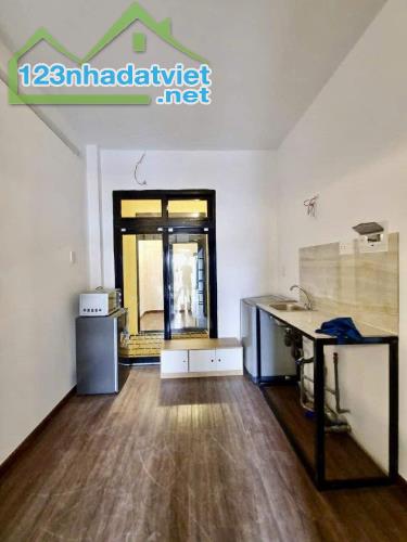 CHDV 20 PHÒNG NGAY ĐH CÔNG NGHIỆP - DÒNG TIỀN 90TR/THÁNG - 84m2 17 TỶ - 2