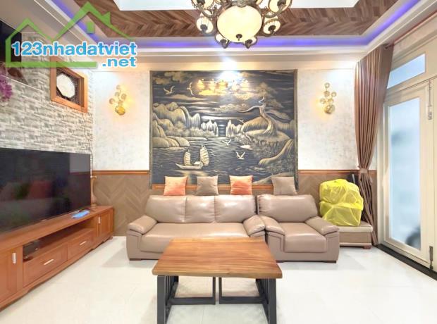 Nhà Đẹp Nội Thất Cao Cấp, Hẻm 10m, 66m2, 5 Tầng, 5PN, Chỉ 8.X Tỷ, Quang Trung, Gò Vấp - 2
