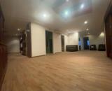 Cần bán căn hộ chung cư Tây Hồ nhiều phòng ngủ