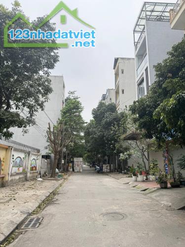 BÁN ĐẤT DƯƠNG NỘI, HÀ ĐÔNG - SỔ ĐỎ CHÍNH CHỦ - Ô TÔ ĐỖ CỬA