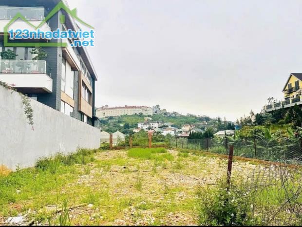 Bán đất mặt tiền Trịnh Hoài Đức, Đà Lạt chỉ 36 tỷ 1000m2