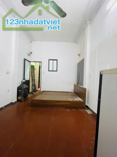 Bán Nhà Phố Lê Quý Đôn, gần BV 108 - 1 nhà ra phố, ngõ thông - 65m2 x 5 Tầng 7 ngủ - sđcc - 3