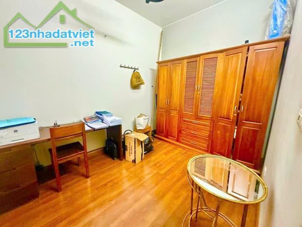 NHÀ LIỀN KỀ NGUYỄN THỊ THẬP – 85M2 – MT 7M – Ô TÔ TRÁNH – VỈA HÈ – HIẾM - 5