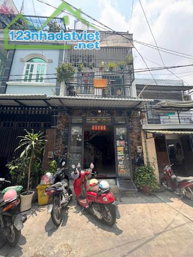 GIÁP NGAY MÃ LÒ HẺM Ô TÔ - 53M2 - 2 TẦNG ĐÚC 2PN 2WC - CHỈ 5.9 TỶ