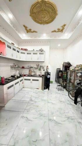 GIÁP NGAY MÃ LÒ HẺM Ô TÔ - 53M2 - 2 TẦNG ĐÚC 2PN 2WC - CHỈ 5.9 TỶ - 2