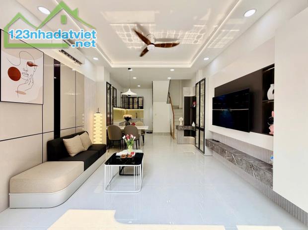 Bán Nhà Phố Đẹp Xây Dựng Mới Đường Nguyễn Kiệm, Phường 03, Quận Gò vấp, Hồ chí Minh - 1