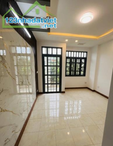 Bán nhà mặt t.i.ề.n đường số Bông Sao P.5 Quận 8. - 2