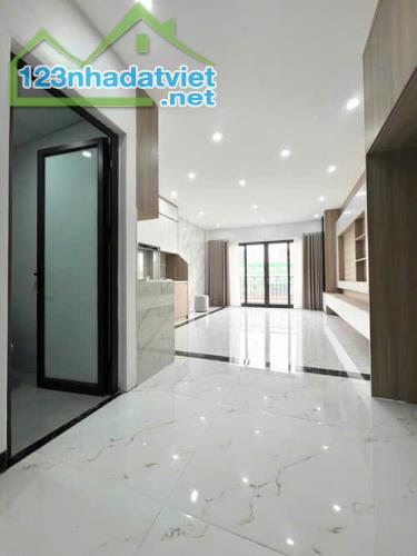 BÁN NHÀ NGỌC HỒI – PHÂN LÔ – Ô TÔ TRÁNH – THANG MÁY - 1