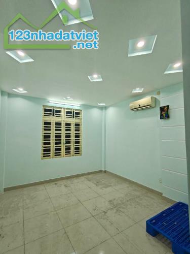 SIÊU PHẨM MẶT TIỀN KINH DOANH KHU TÊN LỬA 4 TẦNG ĐƯỜNG 12M NHIK 11 TỶ