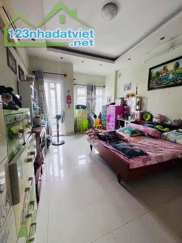 MẶT TIỀN KINH DOANH TÊN LỬA CẠNH AEON - 80M2 (4 X 20) - 4 TẦNG - CHỈ 11.3 TỶ - 4