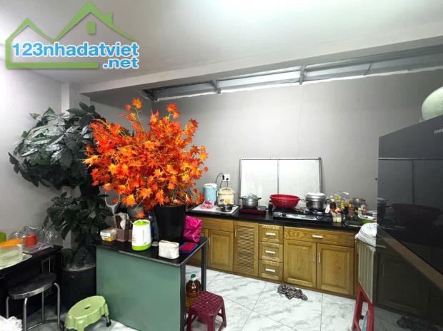 VILLA MINI 5 TẦNG DƯƠNG QUẢNG HÀM - NGANG KHỦNG 8M - OTO TRÁNH - 11.5 TỶ - 4