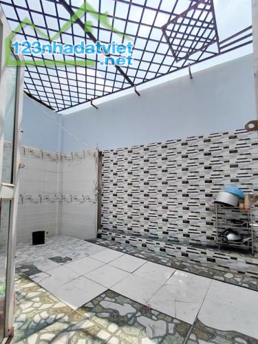 BÁN ĐẤT TẶNG NHÀ SÁT VÕ VĂN KIỆT 100M² NGANG BỀ THẾ 8M NHIK 6 TỶ - 2