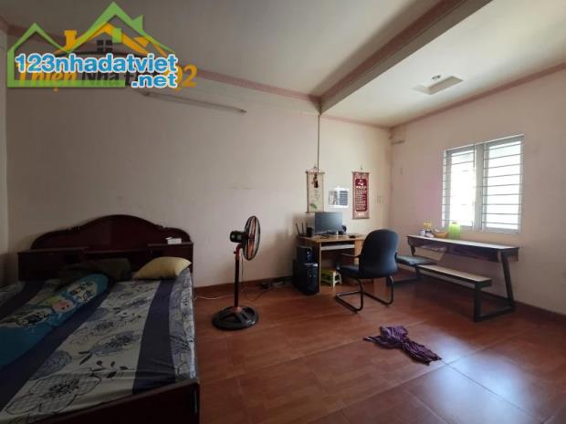 NHÀ 4 TẦNG KHU PHÂN LÔ LÊ VĂN THỊNH – 104M² – NGANG 4.95M – ĐƯỜNG 12M – - 1