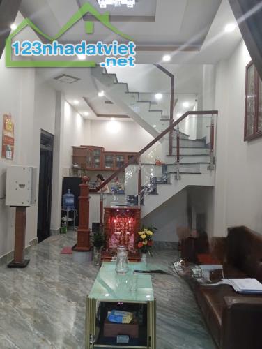 Căn góc - Ngang 6.2m - Nguyễn Duy Trinh - hẻm tải - 6.3 tỷ - 2