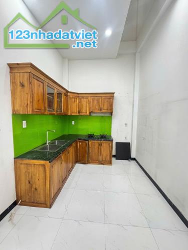 QUẬN 2/Q9] - nhà Nguyễn Duy Trinh - 4.3tỷ - 4 phòng ngủ, 4wc - 4