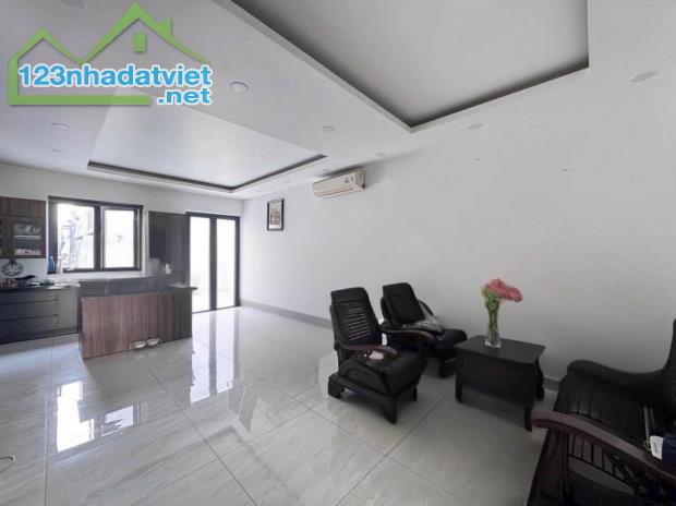 BIỆT THỰ MẶT TIỀN ĐƯỜNG 12M – KHU BÊN SÔNG – THỦ ĐỨC – CHỈ 17.5 TỶ - 2