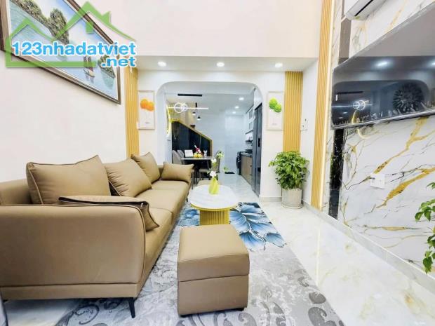 Nhà Lê Hồng Phong, Phường 1, Quận 10, DT47m2, Giá chỉ 6.7 tỷ TL LH 834399266 - 1