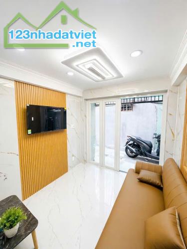 Bà Huyện Thanh Quan Quận 3 – 4 Tầng mới đẹp – 4.68 t.ỷ – Full nội thất - 1