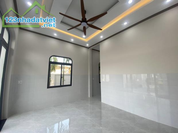 Siêu phẩm nhà cấp 4, 242,4m2, SHR, Giá 1 tỷ 250, Xã Tân An Hội. - 4