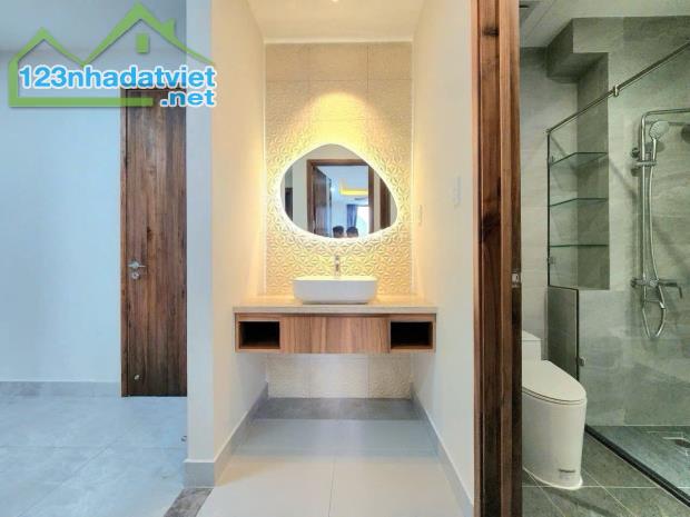 Bán tòa CHDV MT Hồng Bàng Q 11, 6,5x22m cn 142m2, Hầm+5 tầng, thu nhâp 100tr/tháng