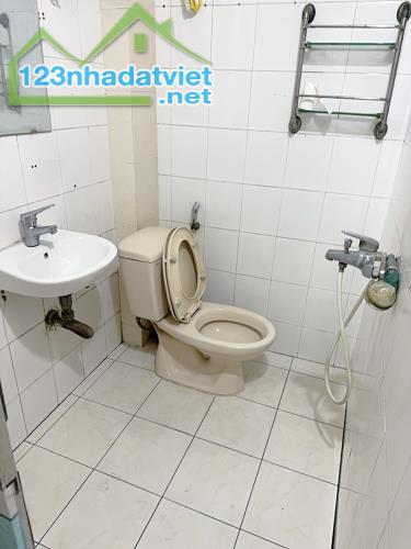Cho thuê nhà 2 tầng Bạch Mai, gần các đại học Bách- Kinh- Xây - 4