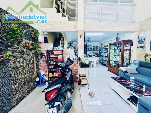 Mô tả: CẠNH NGÃ 6 GÒ VẤP – HẺM XE TẢI SÁT MẶT TIỀN – 60M2 VUÔNG VỨC – 4 TẦNG – CHỈ 8 TỶ 2 - 1