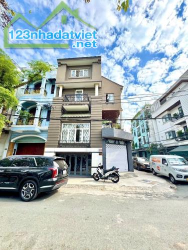 VILLA GÓC 2 MẶT TIỀN NGAY CHỢ HẠNH THÔNG TÂY - 129m2 (8×17) - HẦM + 3 LẦU