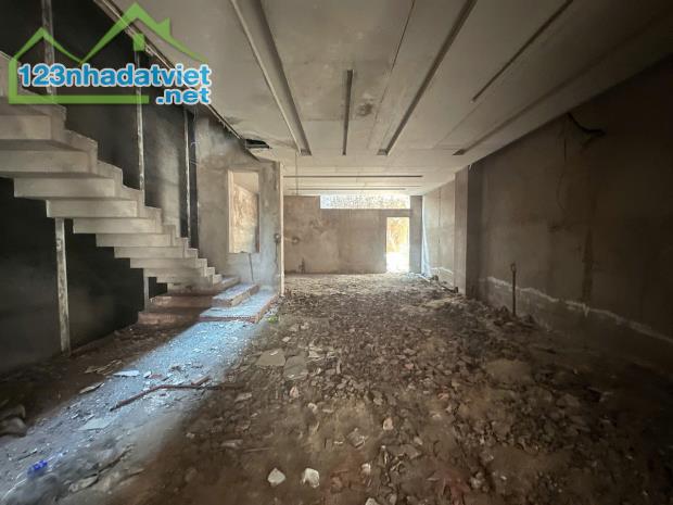 Bán đất ngang 7m tặng nhà thô 3 tầng KDC Thới An Q12 Mailisa 140m2 đường 8m chỉ 9 tỷ - 1