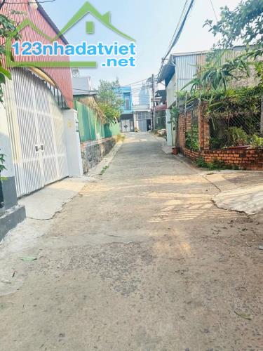 1 lô duy nhất trung tâm của trung tâm BMT hẻm 67 Thăng Long - 2