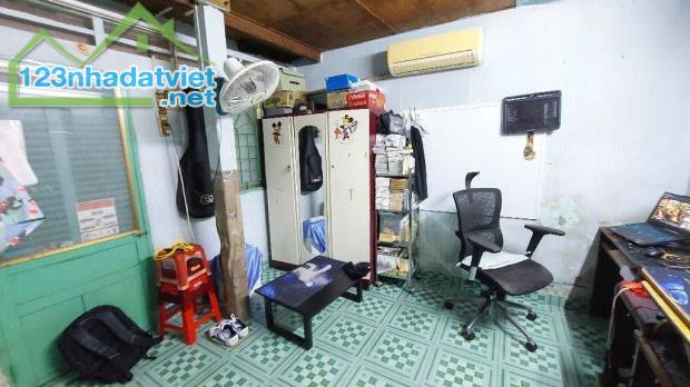 NHÀ ĐẸP QUẬN 8 - NGUYỄN VĂN CỪ - Hẻm xe tải. 65m2. Chỉ 7 tỷ - 2